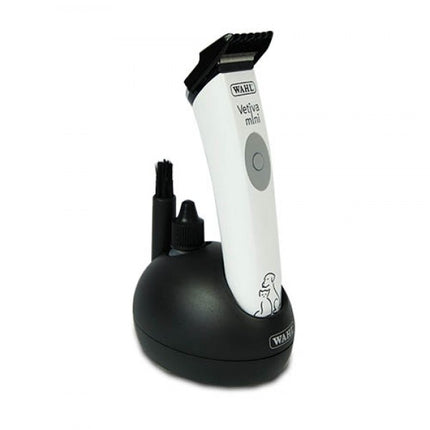 Wahl Vetiva Mini - cordless and wired clipper with a blade perfect for finishing work