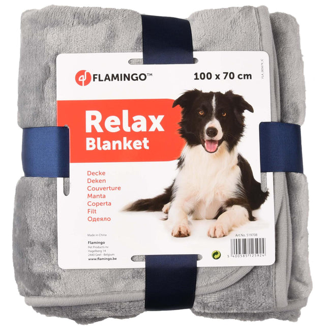 Flamingo Relax Blanket - an incredibly warm and soft blanket for dogs and cats, made of plush material.