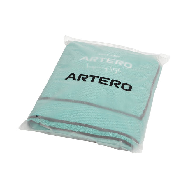 Artero Zumba Towel 100x50 - microfiber towel for dogs and cats, with hand pockets