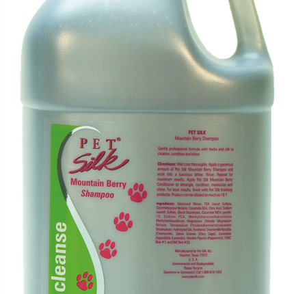 Pet Silk Mountain Berry Shampoo - shampoo for all coat types, with the scent of ripe berries and mountain air, concentrate 1:16